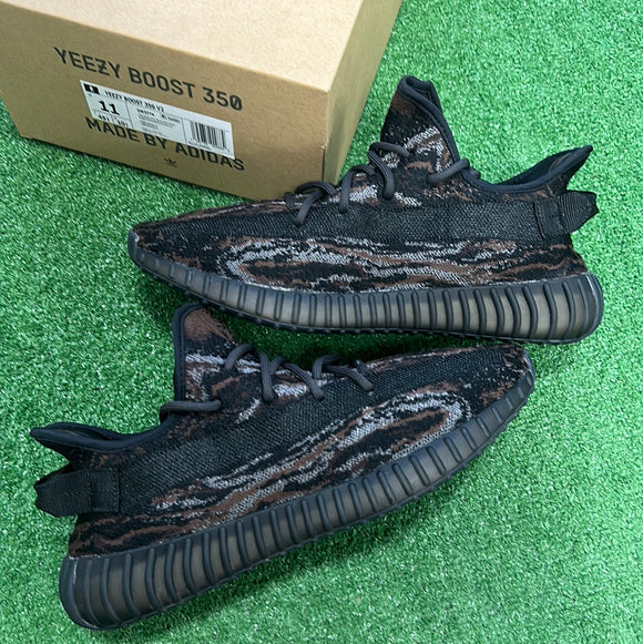 Yeezy MX Rock 350 V2s Size 11