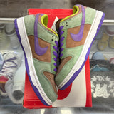 Nike Veneer Low Dunks Size 6