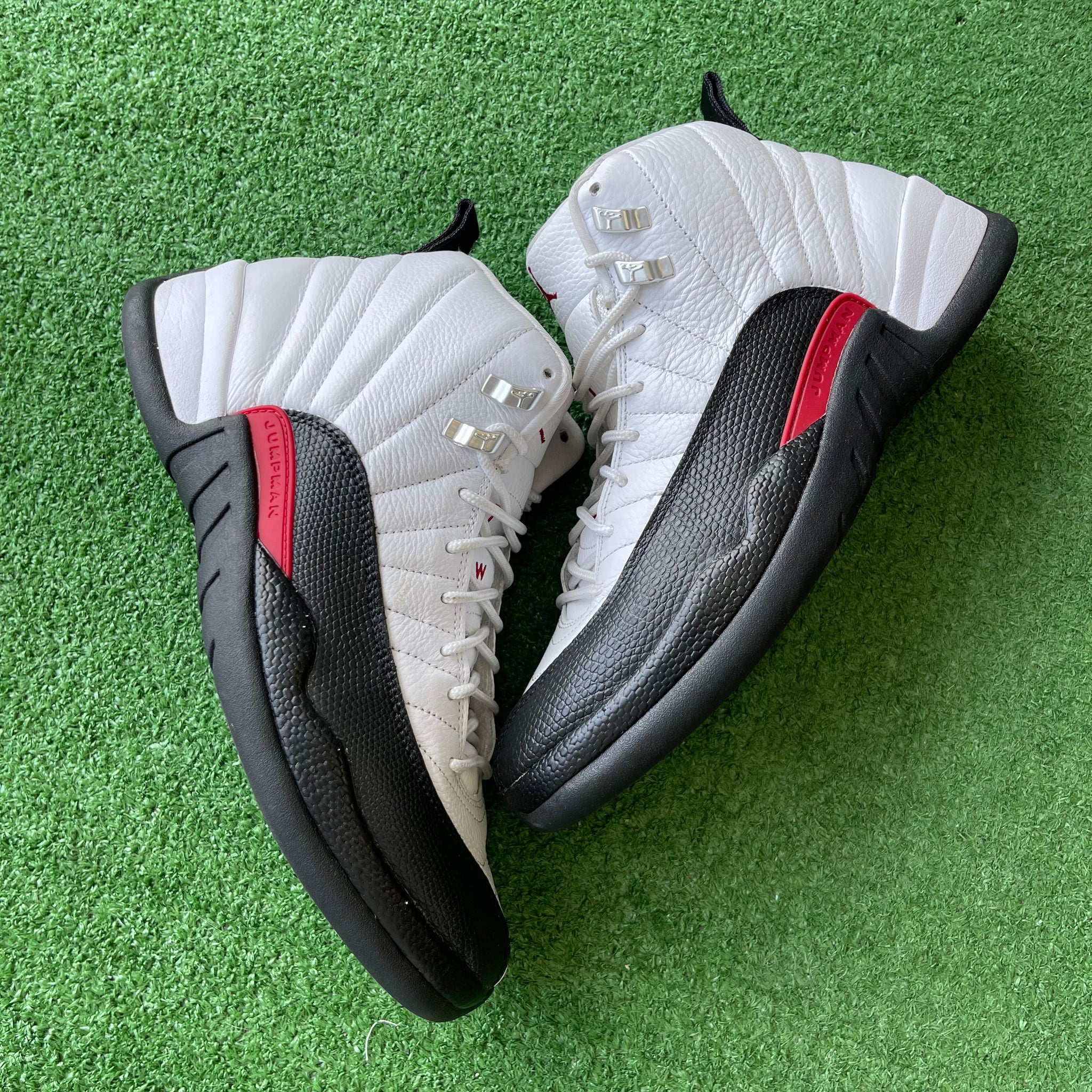 Jordan retro 12 size 9.5 outlet