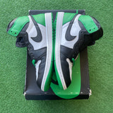 Jordan Lucky Green 1s Size 8.5