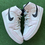 Jordan Barley Rose Mid 1s Size 12W/10.5M