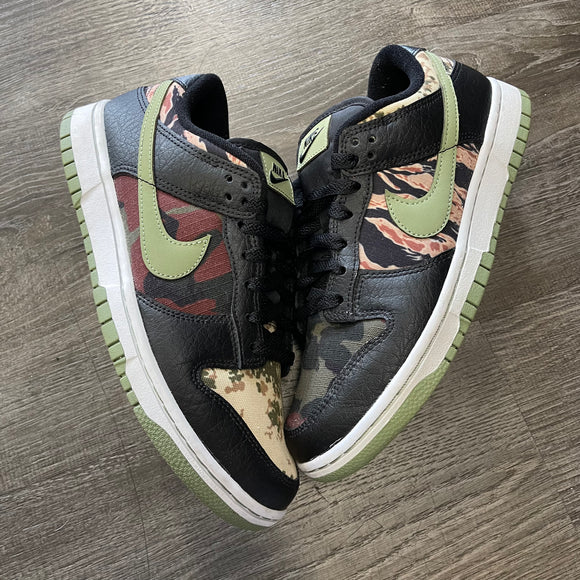 Nike Crazy Camo Low Dunks Size 8