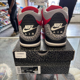 Jordan SE Fire Red 3s Size 6.5Y