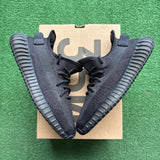 Yeezy Onyx 350 V2s Size 8.5