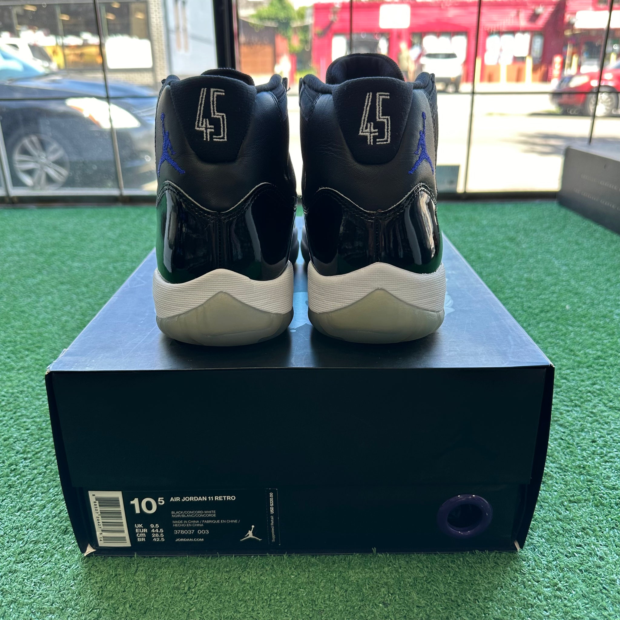 Jordan Space Jam 11s Size 10.5 My Cuzin Vintage