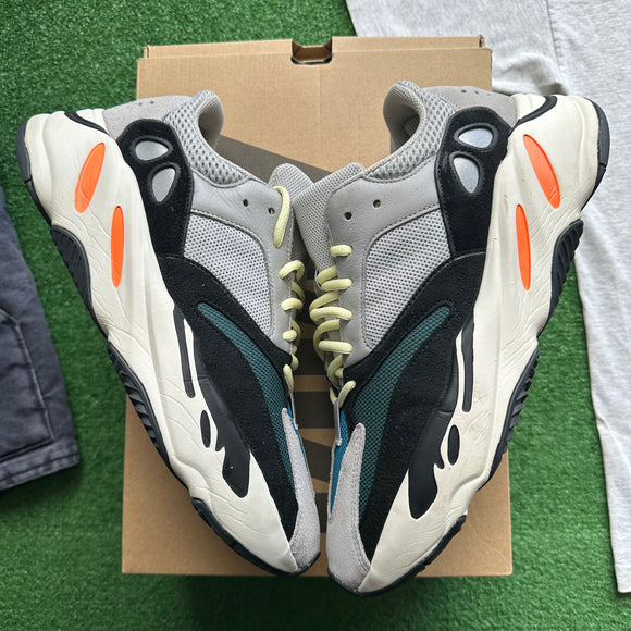 Yeezy Wave Runner 700s Size 11