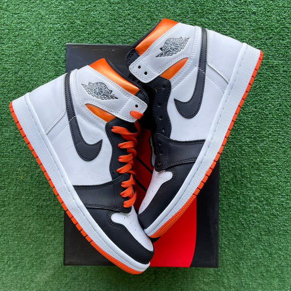 Jordan Electric Orange 1s Size 8