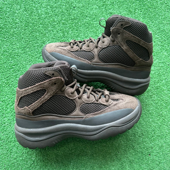Yeezy Oil DSRT Boot Size 9