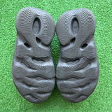 Yeezy Onyx Foam RNNR Size 7