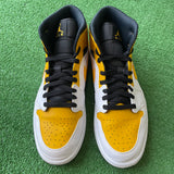 Jordan University Gold Mid 1s Size 10