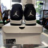 Jordan White Thunder 4s Size 10.5