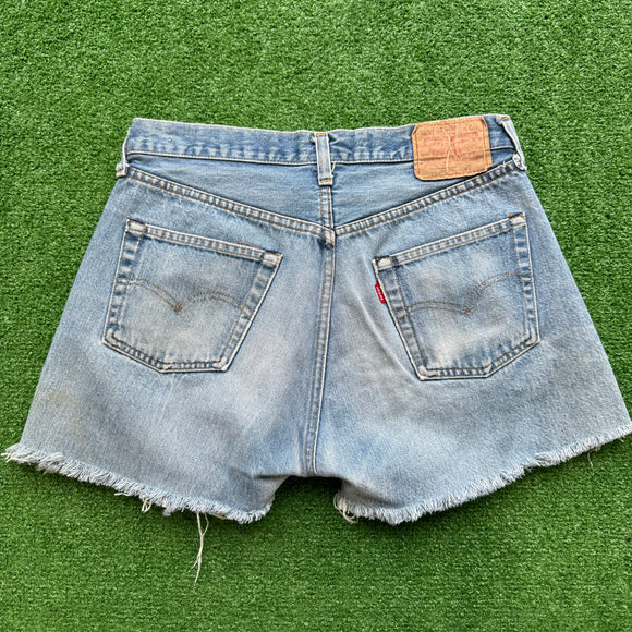 Vintage Levi Shorts Size 30