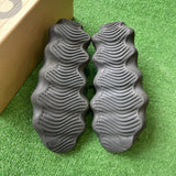 Yeezy Dark Slate 450s Size 9.5