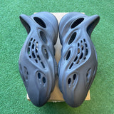 Yeezy Onyx Foam RNNR Size 10