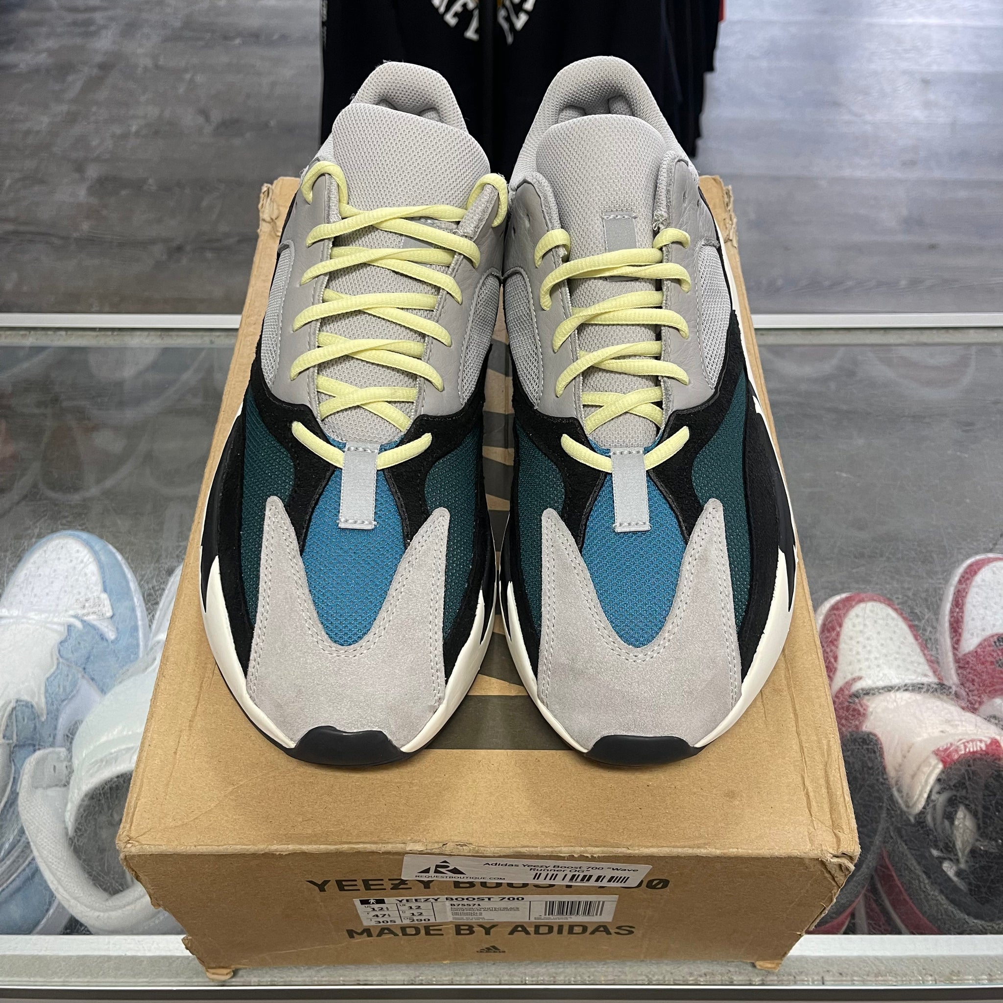 Yeezy Wave Runner 700s Size 12.5  My Cuzin Vintage