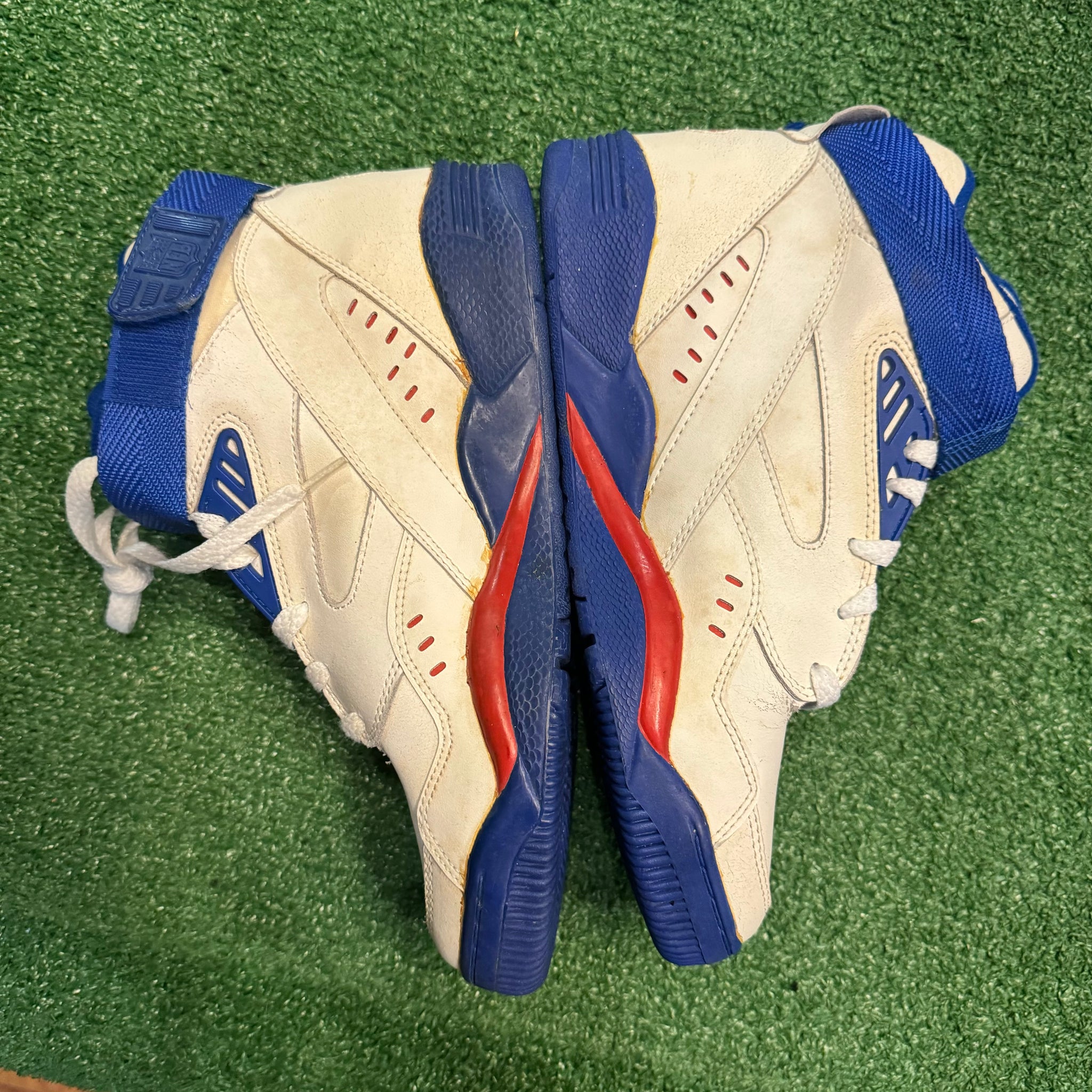 Vintage Buffalo Bills Sneakers Size 8 – My Cuzin Vintage
