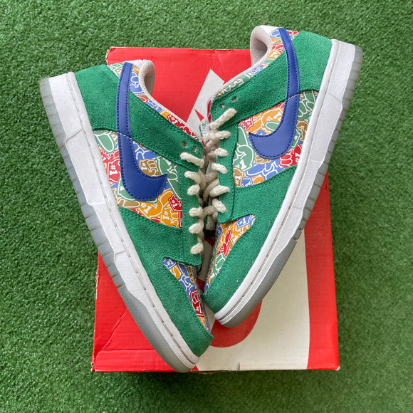 Nike Foam Finger Low Dunks Size 6Y