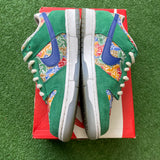 Nike Foam Finger Low Dunks Size 6Y