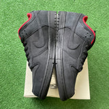Nike Supreme Black SB Low Dunk Size 11.5