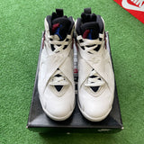 Jordan Alternate Bugs Bunny 8s Size 7