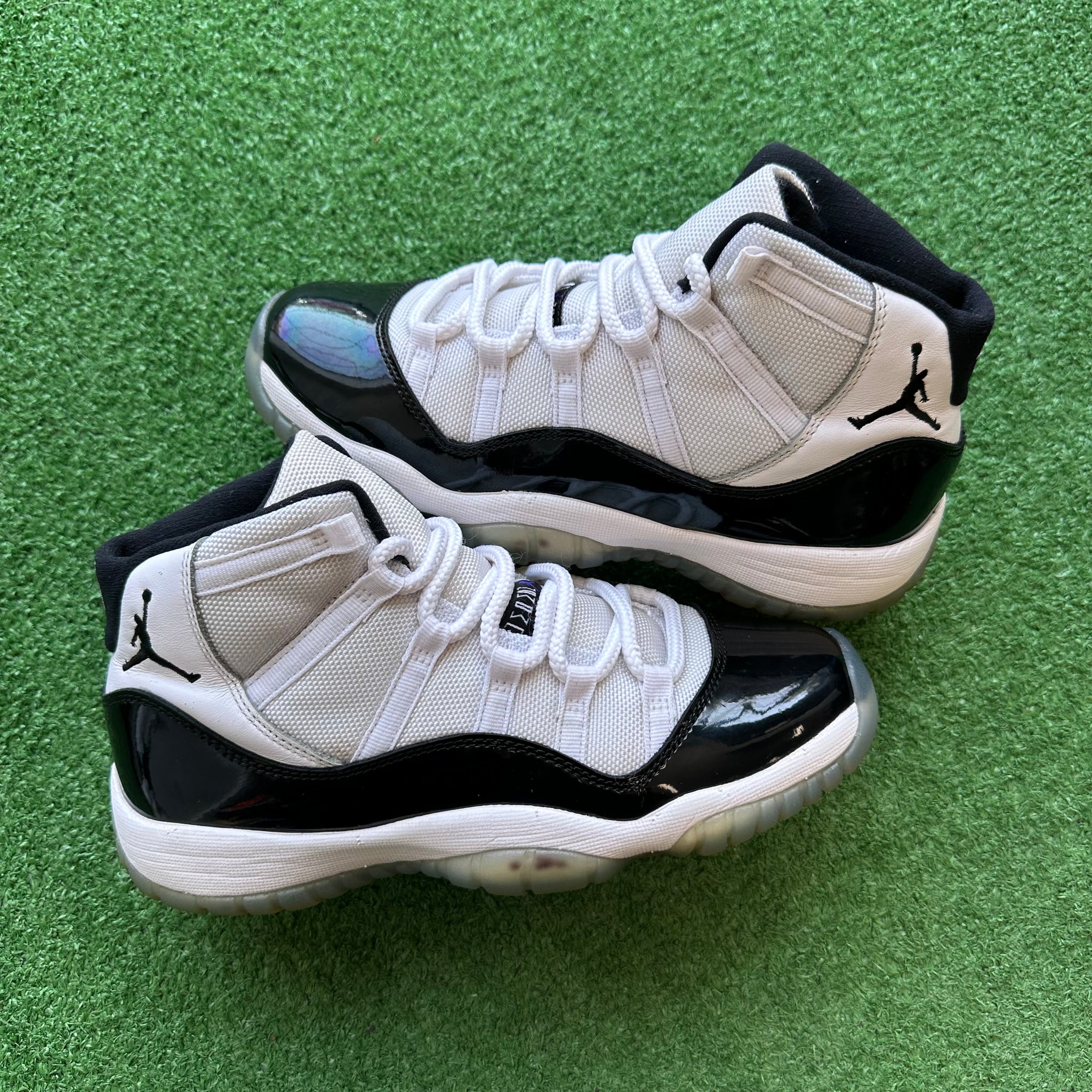 Jordan Concord 11s Size 5.5Y My Cuzin Vintage