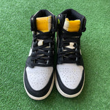 Jordan Volt 1s Size 6.5Y