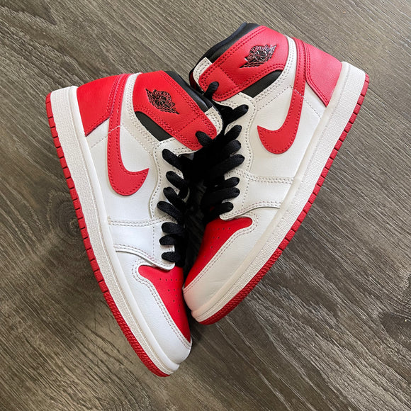 Jordan Heritage 1s Size 3Y