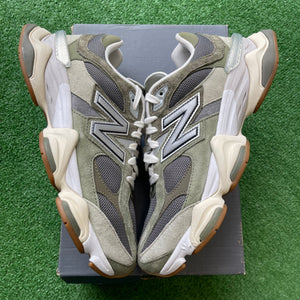 New Balance Green Grey 9060s Size 9.5