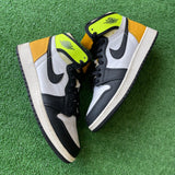 Jordan Volt 1s Size 6.5Y