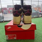 Nike Valentines Day High Dunks Size 8W / 6.5M