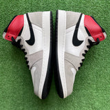 Jordan Light Smoke Grey 1s Size 7Y