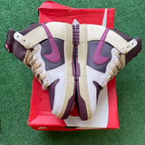 Nike Valentines Day High Dunks Size 8W / 6.5M