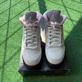 Jordan Medium Soft Pink 5s Size 7Y