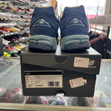 New Balance Agate 2002R Size 9.5