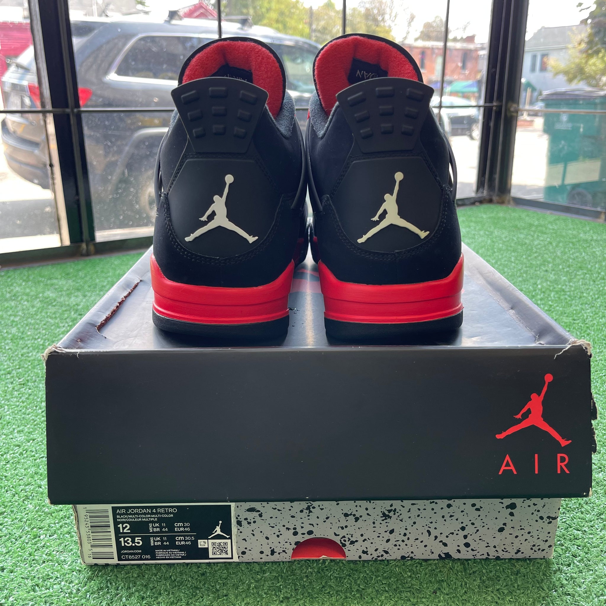 Jordan Red Thunder 4s Size 12 – My Cuzin Vintage