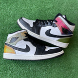Jordan Heat Reactive Mid 1s Size 9.5