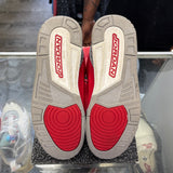 Jordan SE Fire Red 3s Size 6.5Y