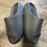 Adidas Onyx Slide Size 7