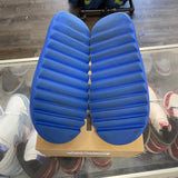 Yeezy Azure Slide Size 8