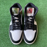 Jordan Heat Reactive Mid 1s Size 9.5
