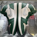 Jordan Gorge Green 1s Size 6Y