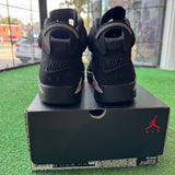 Jordan Cap and Gown 6s Size 9.5