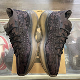 Yeezy Onyx 380s Size 11.5