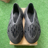 Yeezy Onyx Foam RNNR Size 8