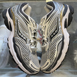 Saucony Gold/Grey Balck Omni 9s Size 10.5