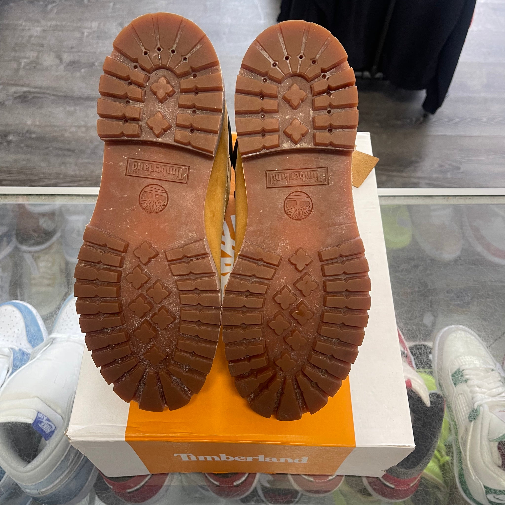 Timberland Waterproof 6in Boot Size 9.5 – My Cuzin Vintage