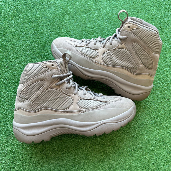Yeezy Cinder DSRT Boot Size 10