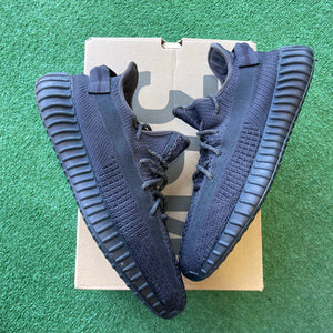 Yeezy Black Non Reflective 350 V2s Size 11
