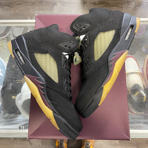 Jordan A MA Maniére Dusk 5s Size 9