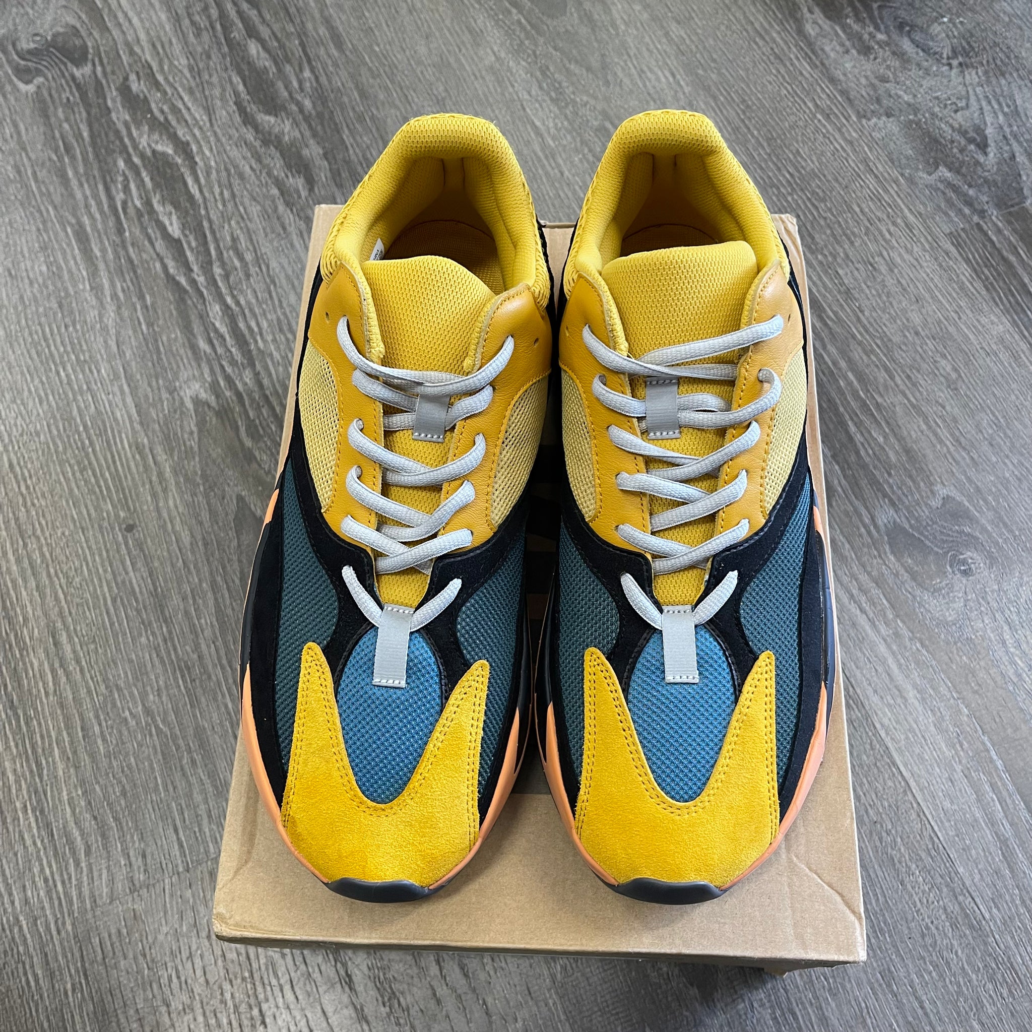 Yeezy Sun 700s Size 13 – My Cuzin Vintage
